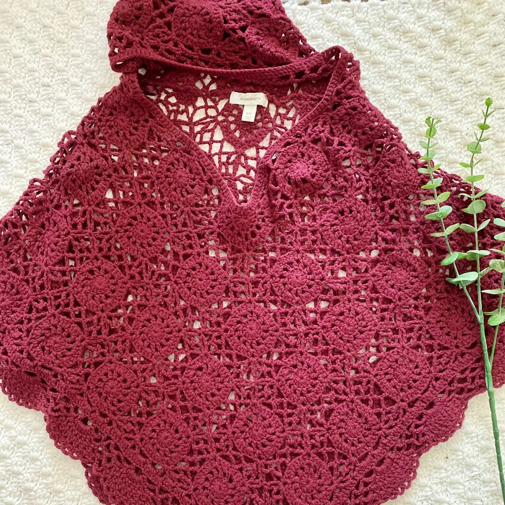 3 for $25!Dress Barn maroon crochet poncho w/hood